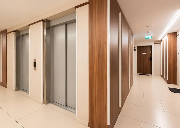 Center Jaglana 6e,f *