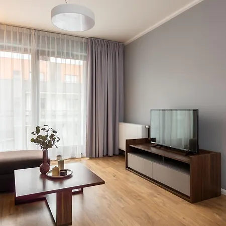 Center Jaglana 6e,f *